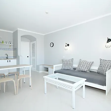 Belavista Tenis Sweethouse Апартаменти